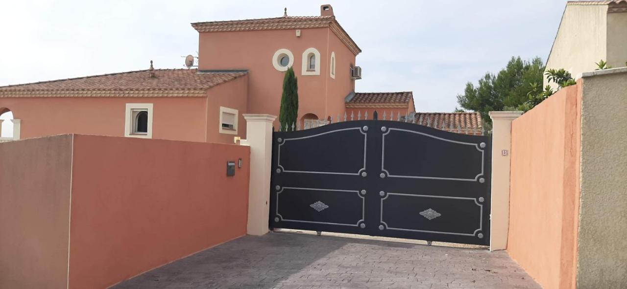Les Collines D'Ugernum Bed & Breakfast Beaucaire  Luaran gambar