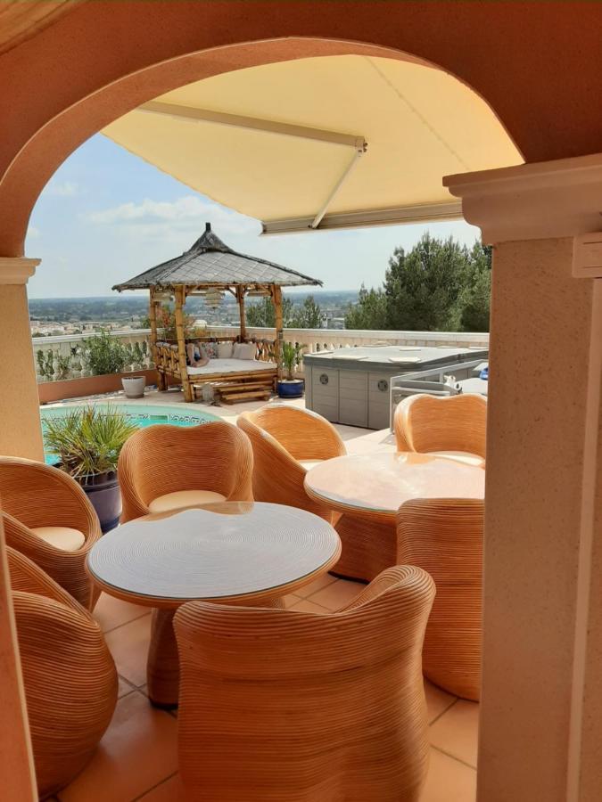 Les Collines D'Ugernum Bed & Breakfast Beaucaire  Luaran gambar