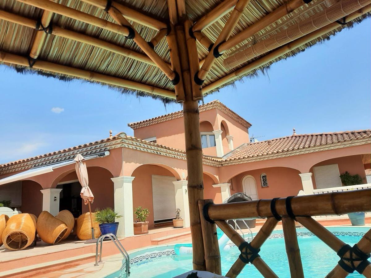 Les Collines D'Ugernum Bed & Breakfast Beaucaire  Luaran gambar